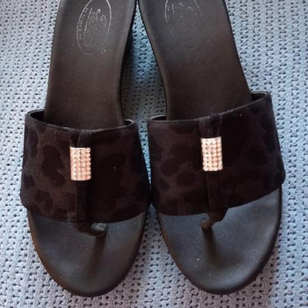 Ladies' Black Wedge Sandal - Size 7